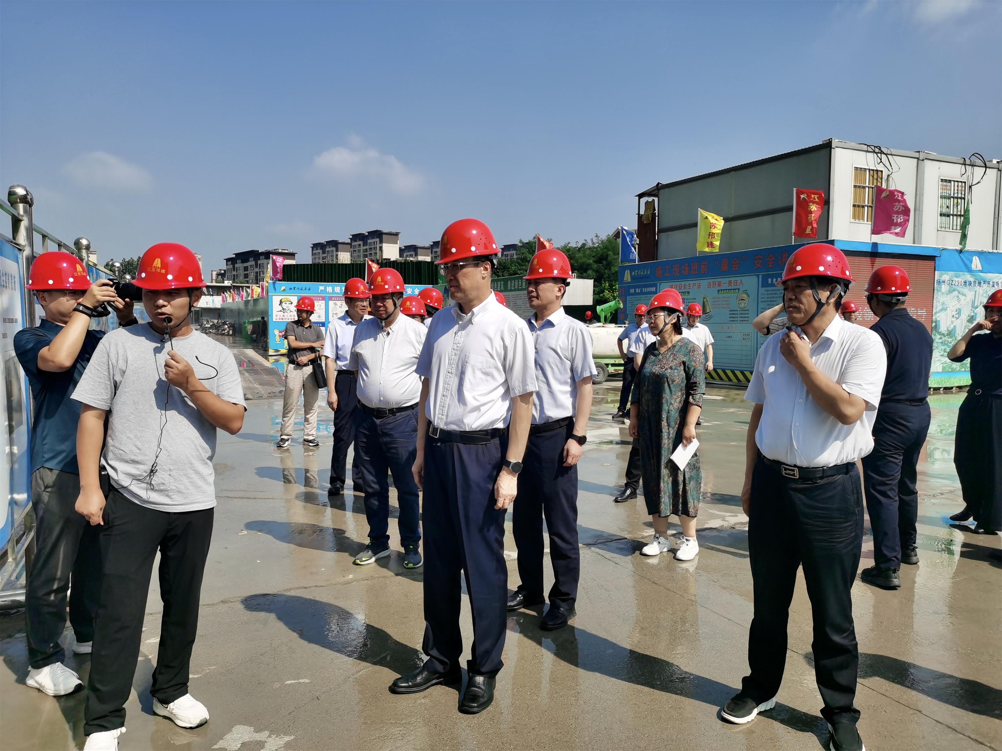 圖1-2、市政協(xié)經(jīng)濟(jì)界別小組到GZ290地塊開展“界別活動周”活動.jpg